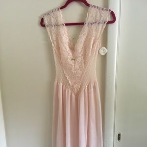 🌺💐🌼 Vintage Lingerie Night Gown